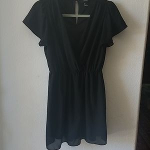FOREVER 21 BLACK DRESS